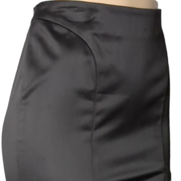 BEBE Gorgeous Black Satin Skirt Size 6,. - Picture 5 of 15